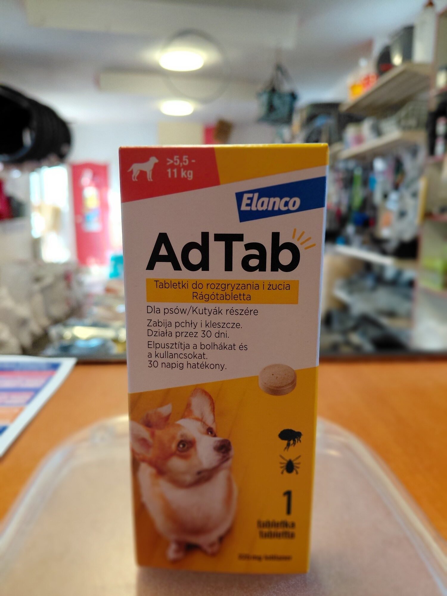 AdTab Bolha- és kullancs elleni tabletta 5,5 - 11 kg testtömegű kutyáknak